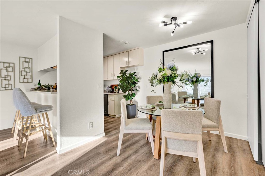 Dining Area - 11886 Geode, Fountain Valley CA 92708 - photo 5