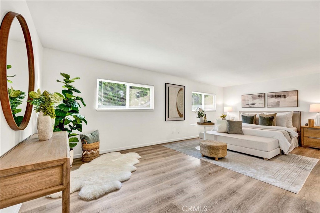 Large Primary bedroom - 11886 Geode, Fountain Valley CA 92708 - photo 12