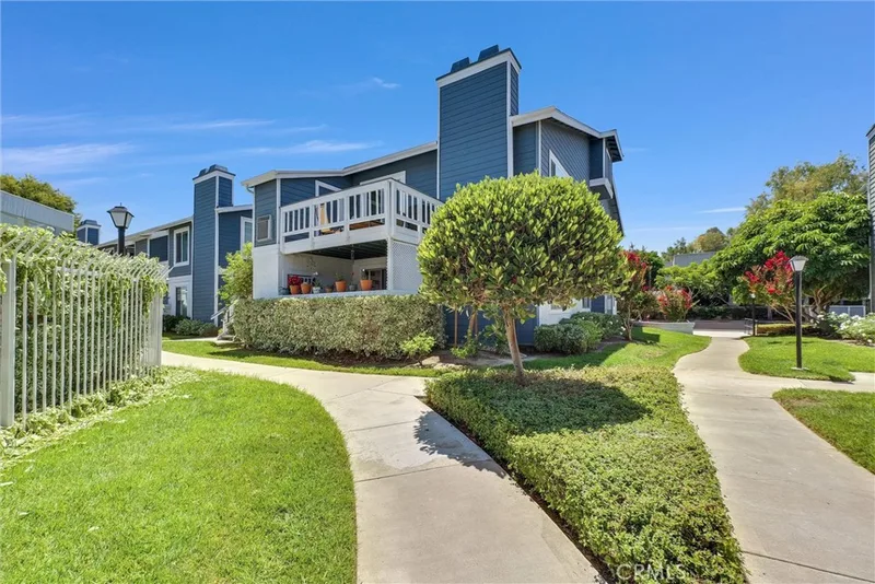 12061 Brighton 37, Fountain Valley, CA 92708