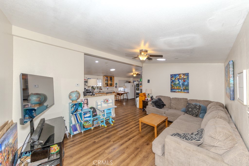 126 Pecan Lane, Fountain Valley CA 92708 - photo 4