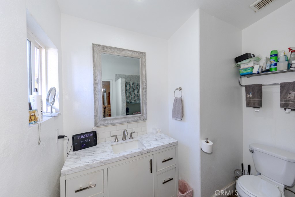 126 Pecan Lane, Fountain Valley CA 92708 - photo 17