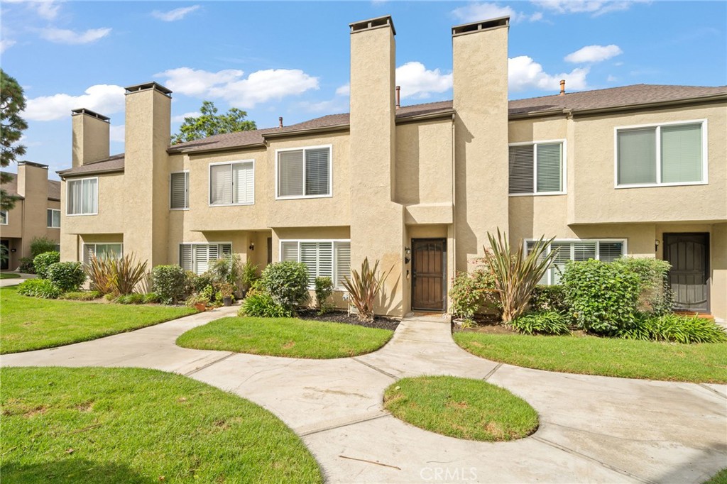15890 Camo Bluff, Fountain Valley CA 92708 - photo 1