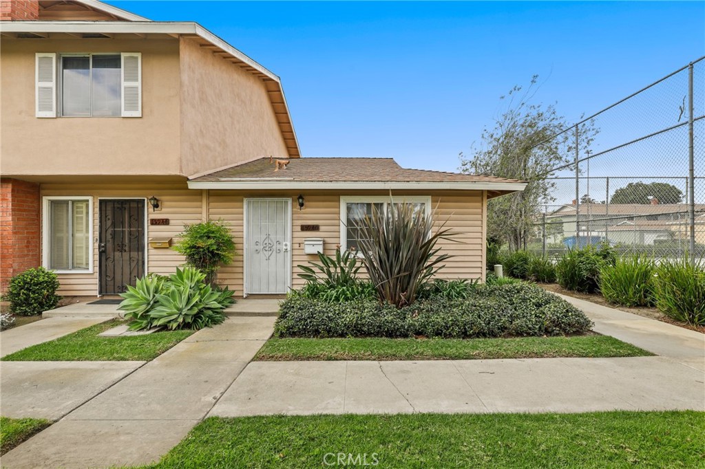 15940 Silvertip Court, Fountain Valley CA 92708 - photo 1