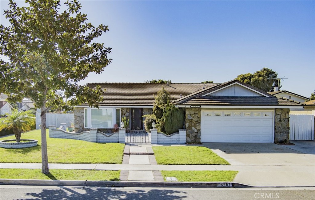 16457 Mount Newberry, Fountain Valley CA 92708 - photo 1
