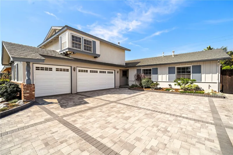 16805 Redwood Street, Fountain Valley, CA 92708