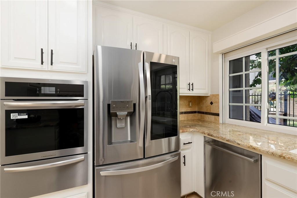 17034 Avenida Suenos, Fountain Valley CA 92708 - photo 15