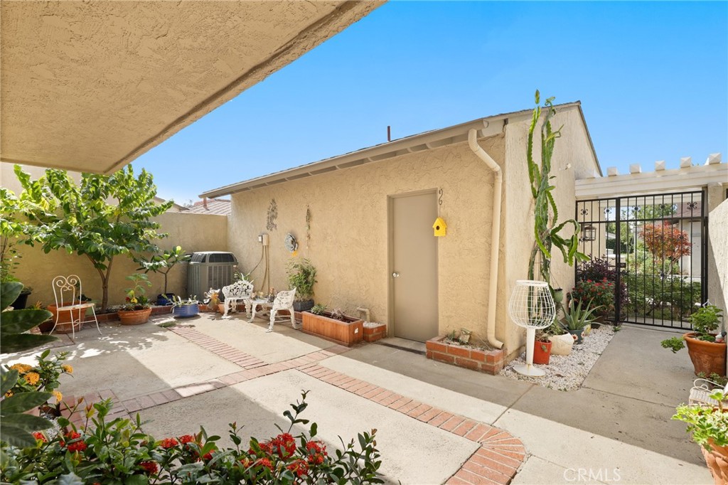 17034 Avenida Suenos, Fountain Valley CA 92708 - photo 41