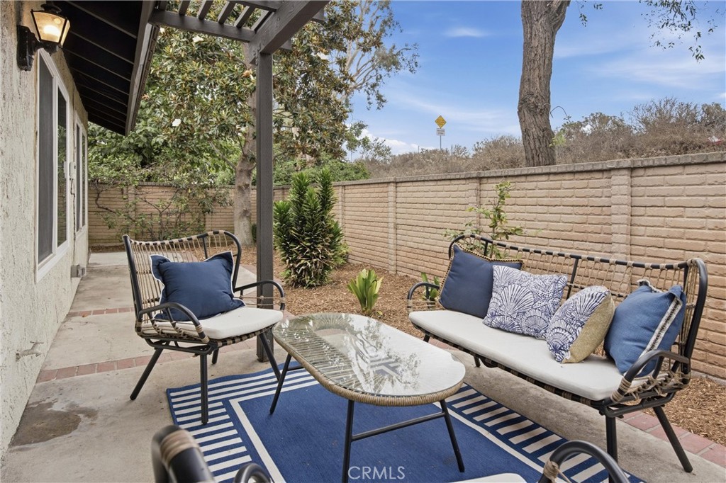 17080 Mount Lomina Court, Fountain Valley CA 92708 - photo 23