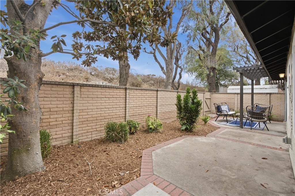 17080 Mount Lomina Court, Fountain Valley CA 92708 - photo 26