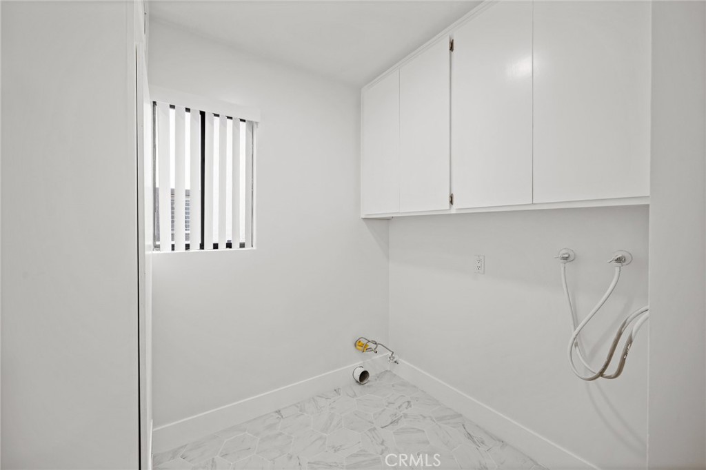 Laundry room - 17200 Newhope 31, Fountain Valley CA 92708 - photo 44