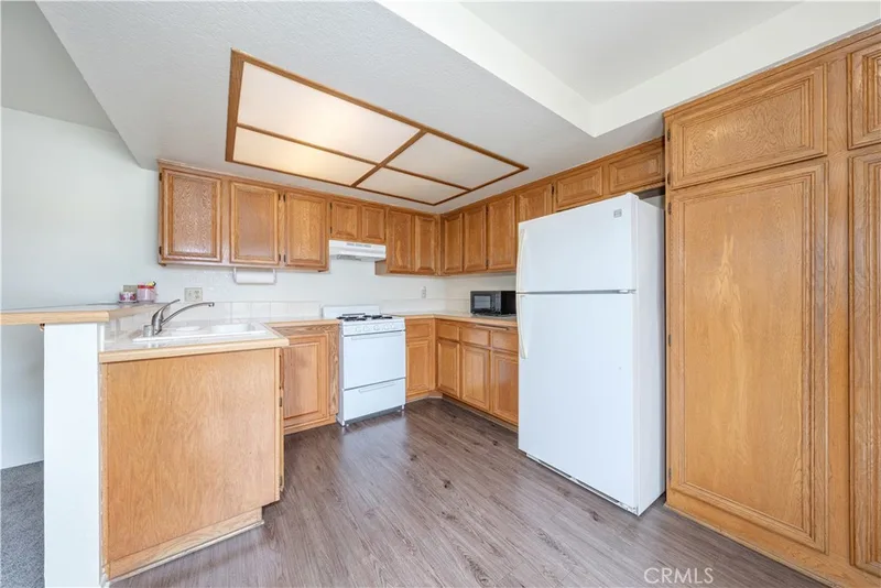 17333 Brookhurst Street C9, Fountain Valley, CA 92708