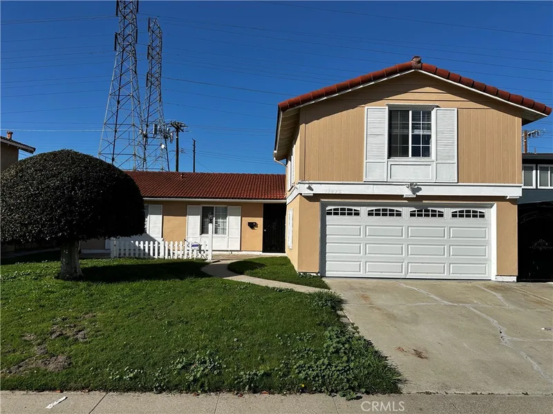 17475 Santa Lucia, Fountain Valley, CA 92708