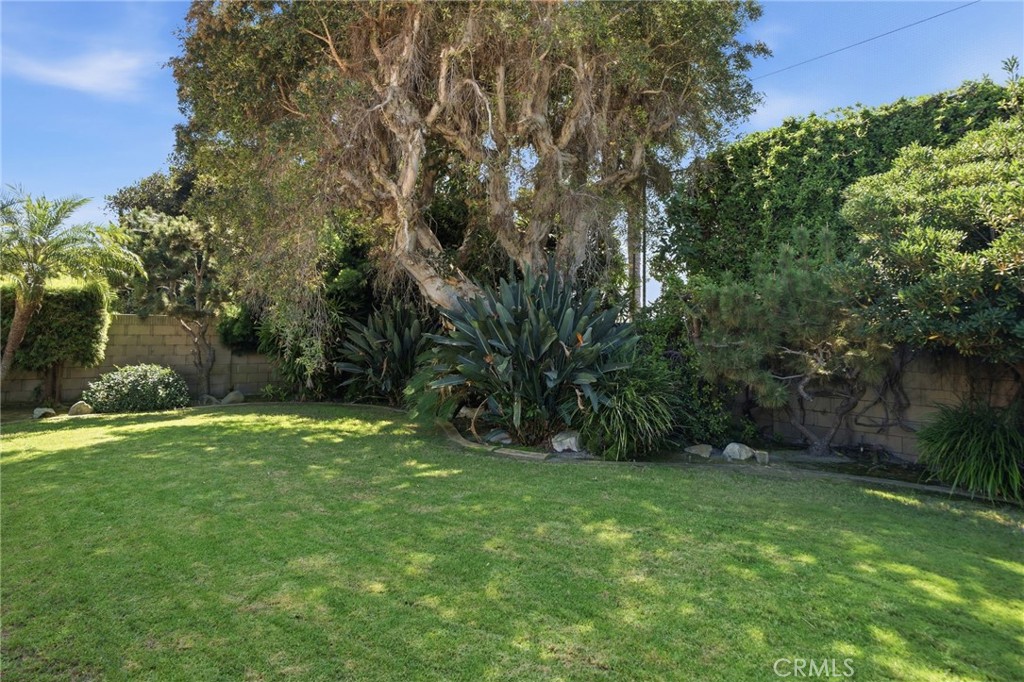 17617 Fremont St, Fountain Valley CA 92708 - photo 28