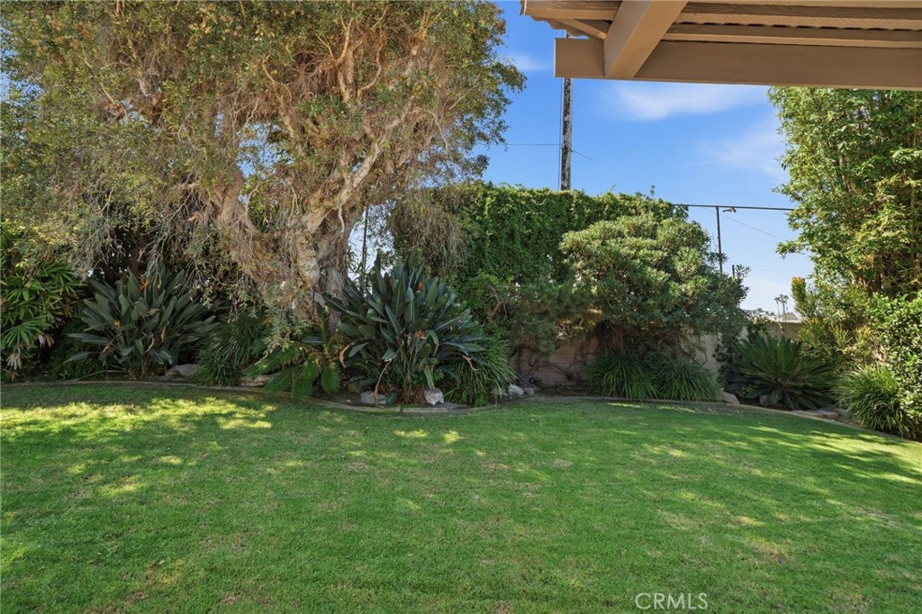 17617 Fremont St, Fountain Valley CA 92708 - photo 29