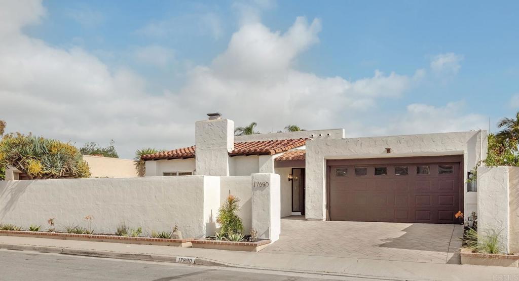 17690 San Rafael St, Fountain Valley CA 92708 - photo 1