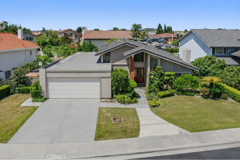 17779 Montezuma, Fountain Valley, CA 92708