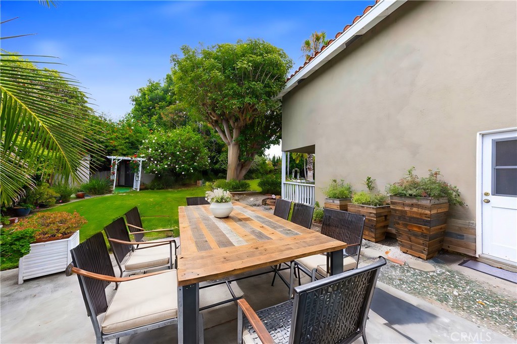 AI Furnished - 17850 Winterberry Street, Fountain Valley CA 92708 - photo 4