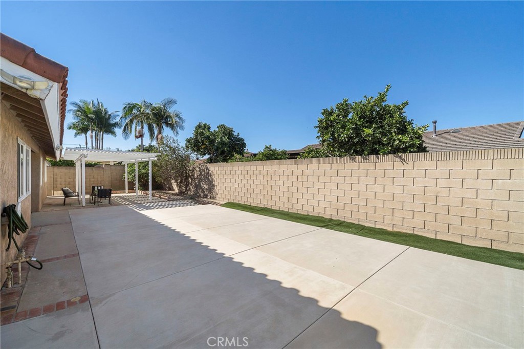 Backyard entertaining - 17925 Mount Coulter, Fountain Valley CA 92708 - photo 32