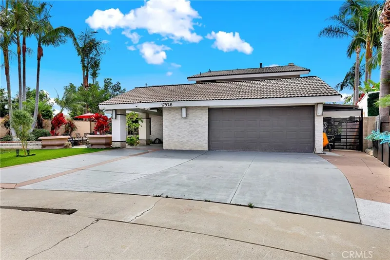 17928 Toiyabe, Fountain Valley
