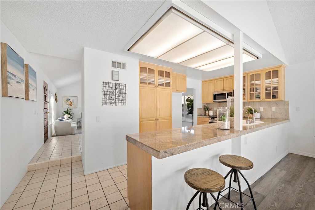 Kitchen - 18162 Santa Adela Circle, Fountain Valley CA 92708 - photo 17