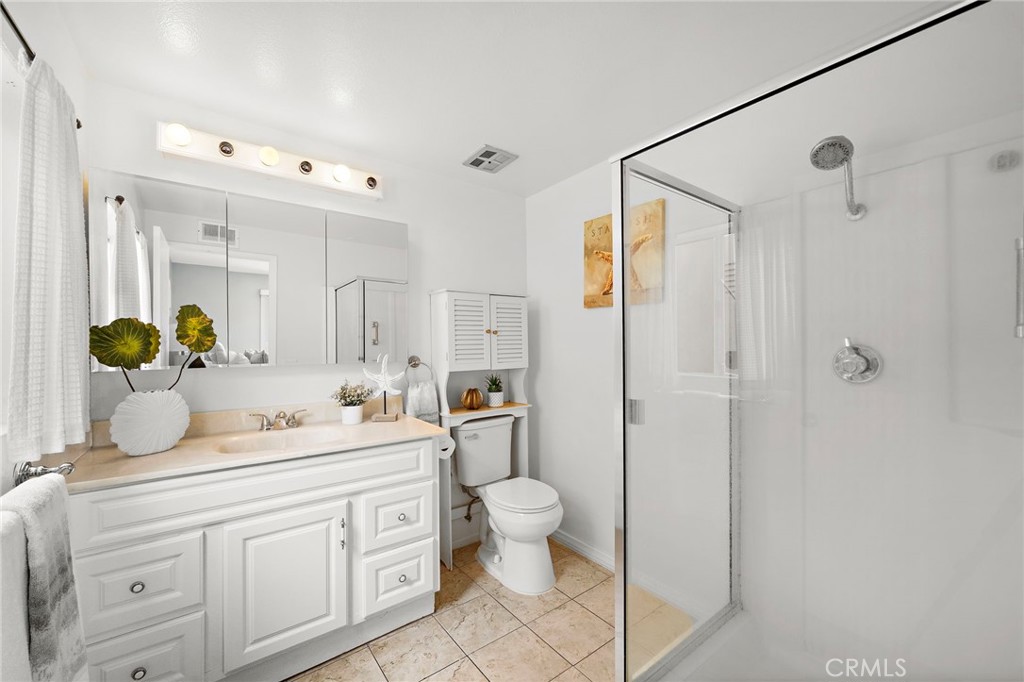 Main Suite Bathroom - 18162 Santa Adela Circle, Fountain Valley CA 92708 - photo 25