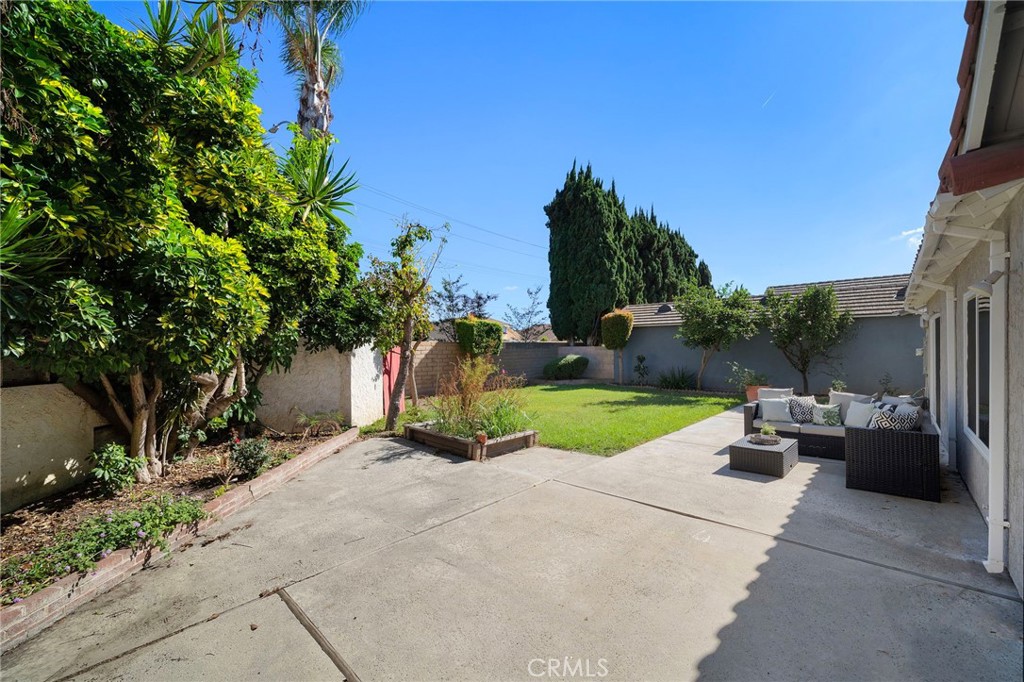 Back yard - 18162 Santa Adela Circle, Fountain Valley CA 92708 - photo 32