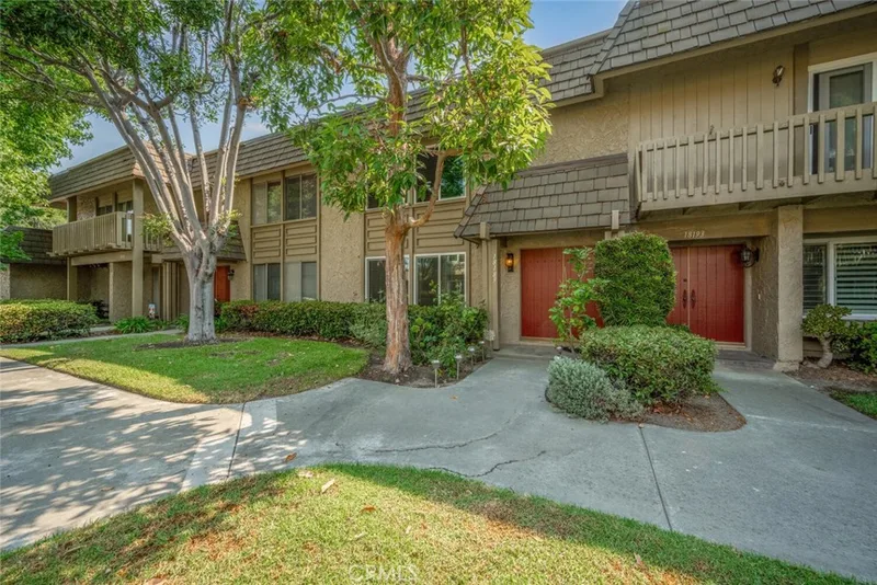 18189 Mesa Verde Court, Fountain Valley, CA 92708
