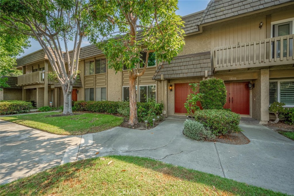 South Tiburon Community 3 bedroom 3 bathroom with 1,656 square feet of living space, peaceful interior location close to - 18189 Mesa Verde Court, Fountain Valley CA 92708 - photo 1