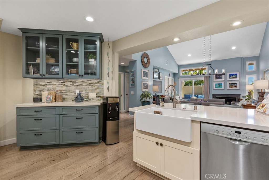 Kitchen opens to the living room - 18261 Sanmian Court, Fountain Valley CA 92708 - photo 14