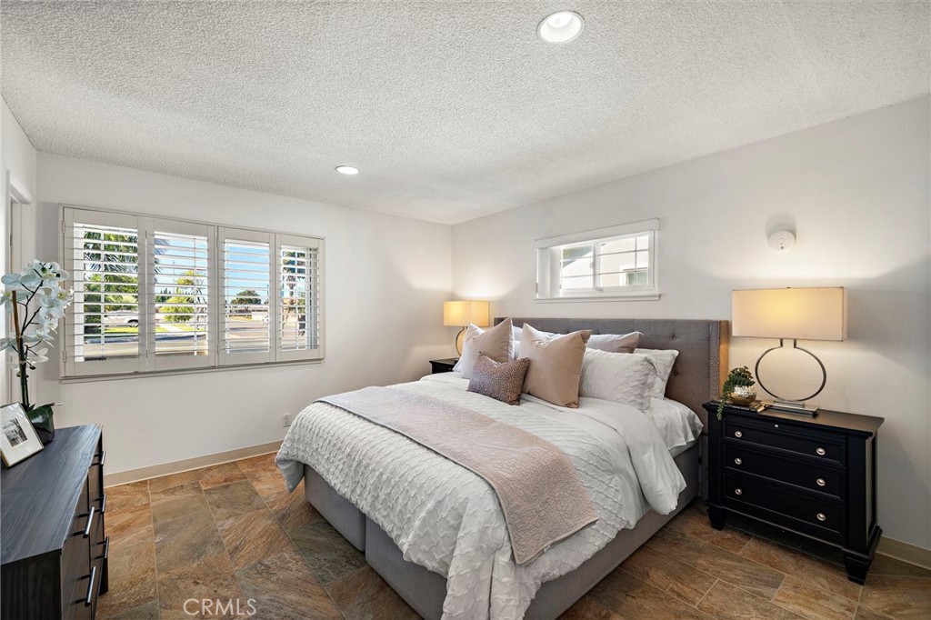 Spacious primary suite - 18474 Tamarind Street, Fountain Valley CA 92708 - photo 16