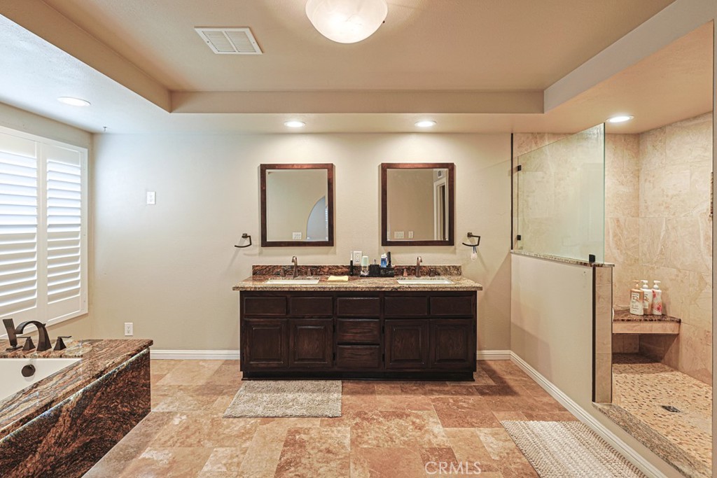 18579 Santa Andrea, Fountain Valley CA 92708 - photo 11