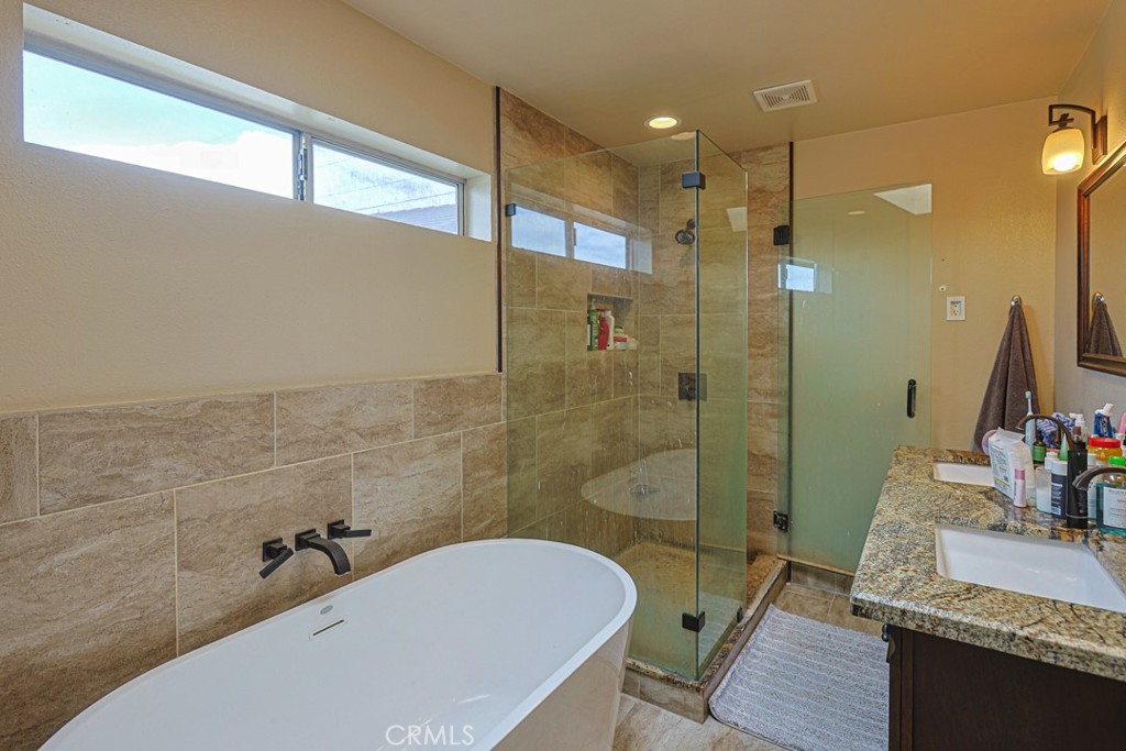 18579 Santa Andrea, Fountain Valley CA 92708 - photo 25