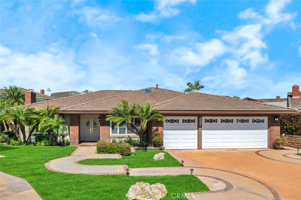 18886 Mount Walton Circle, Fountain Valley CA 92708 - photo 1