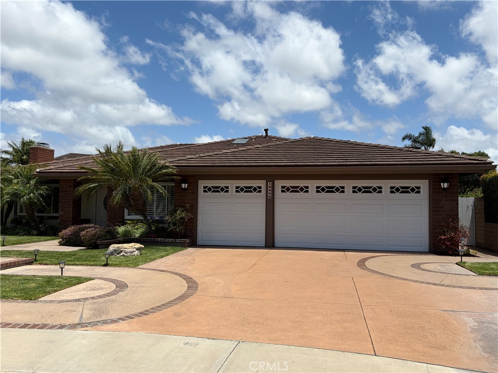18886 Mt Walton Circle, Fountain Valley CA 92708 - photo 1
