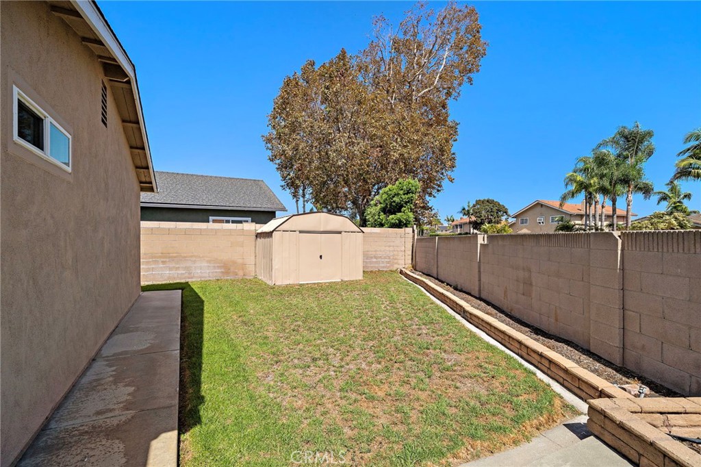shed - 18898 Persimmon Circle, Fountain Valley CA 92708 - photo 33