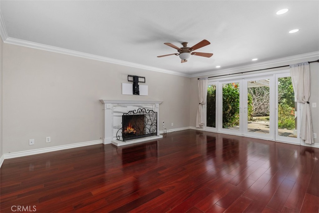 Livingroom - 18906 Acacia, Fountain Valley CA 92708 - photo 14