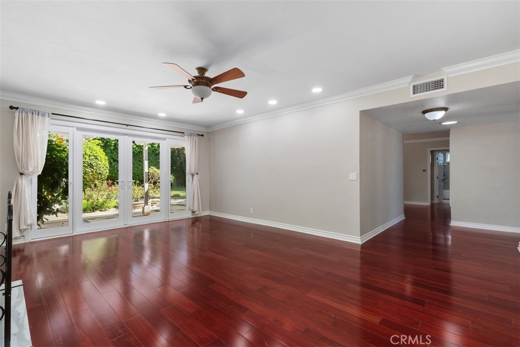 Livingroom - 18906 Acacia, Fountain Valley CA 92708 - photo 15