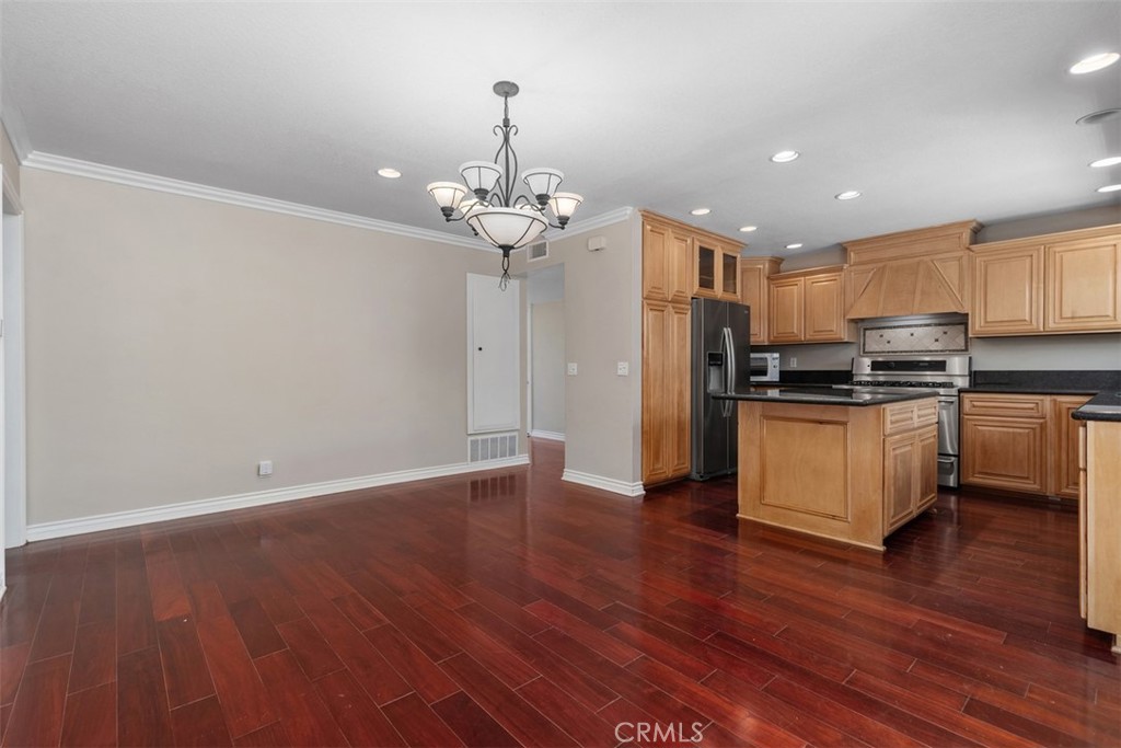 Kitchen/Dining - 18906 Acacia, Fountain Valley CA 92708 - photo 20