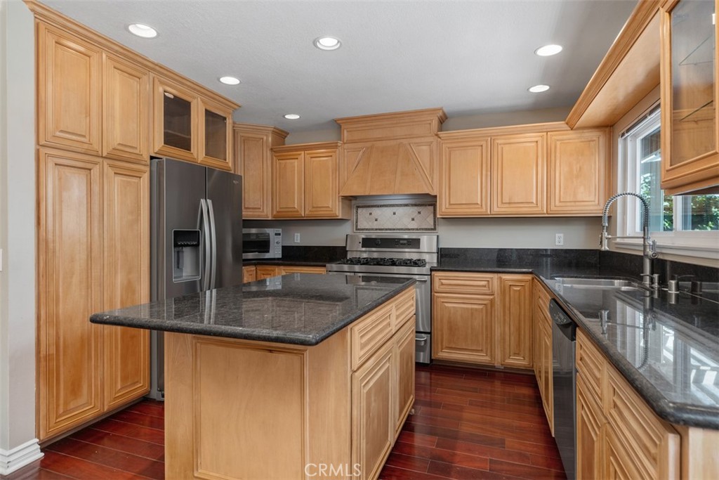 Kitchen - 18906 Acacia, Fountain Valley CA 92708 - photo 22