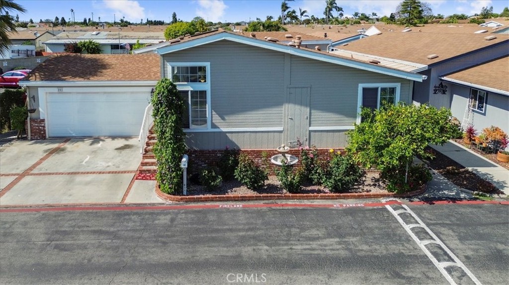 Front Exterior - 201 Crow Lane, Fountain Valley CA 92708 - photo 2