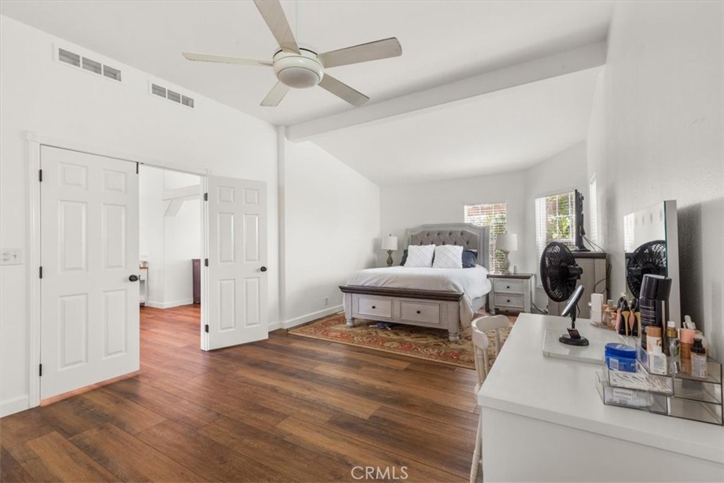 Spacious Open-Concept Living Area - 201 Crow Lane, Fountain Valley CA 92708 - photo 7