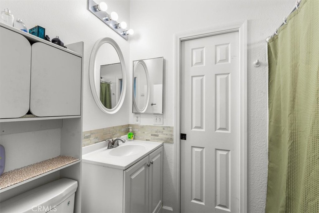 Laundry Area - 201 Crow Lane, Fountain Valley CA 92708 - photo 28