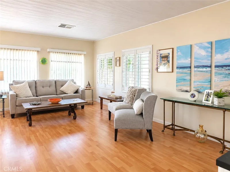 303 Magpie, Fountain Valley