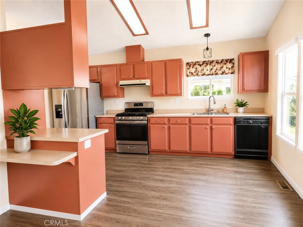 314 Magpie, Fountain Valley CA 92708 - photo 7