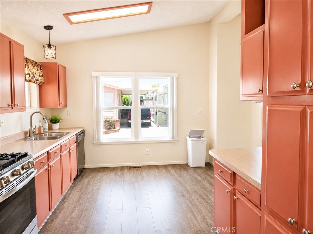 314 Magpie, Fountain Valley CA 92708 - photo 10