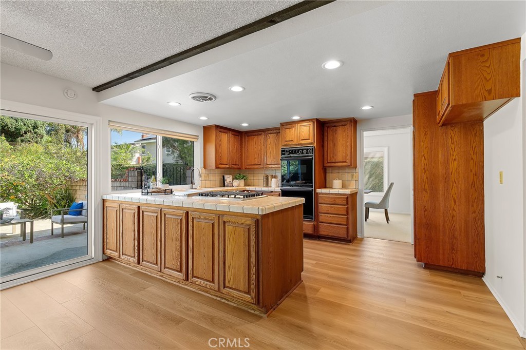 8565 Ostrich Circle, Fountain Valley CA 92708 - photo 6
