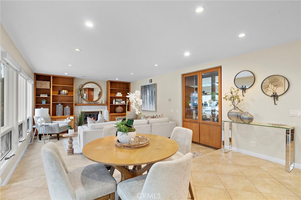 Spacious breakfast nook - 8566 Phoenix Avenue, Fountain Valley CA 92708 - photo 16