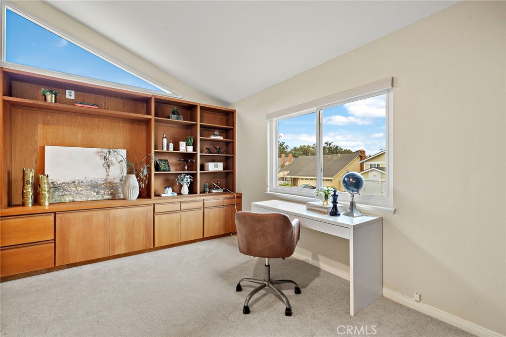 Can have many uses. - 8566 Phoenix Avenue, Fountain Valley CA 92708 - photo 26