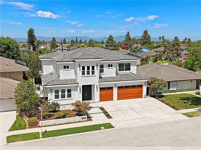 8719 Hummingbird, Fountain Valley