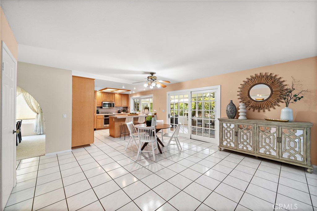 Family room with generous space for gathering - 9115 McBride River Avenue, Fountain Valley CA 92708 - photo 12